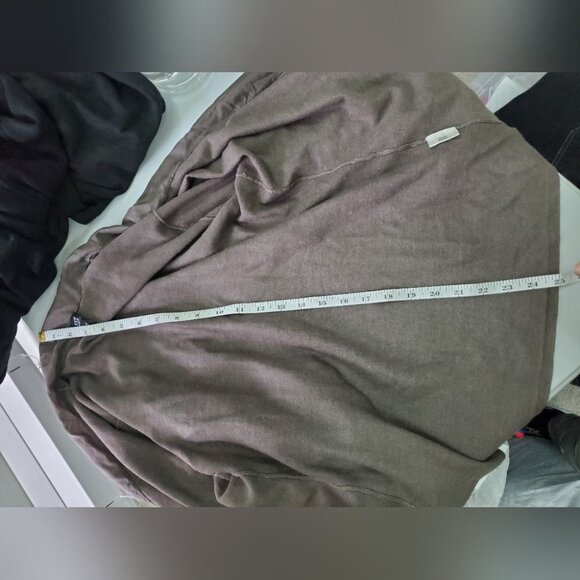 Eileen Fisher Silk, Brown Open Font, Cape, Cardigan. (3 cuts on fabric, hidden) - Picture 12 of 13